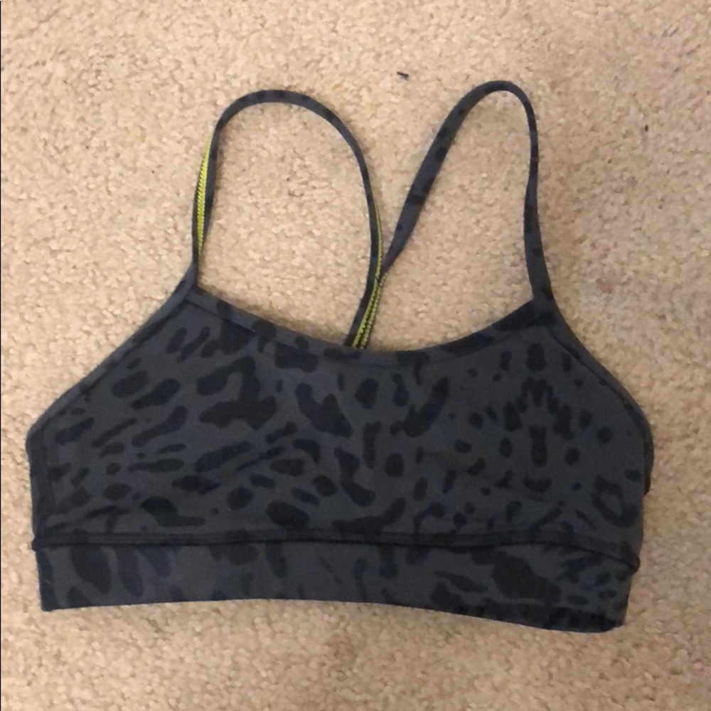 Lulu lemon size 2 sports bra (no padding)